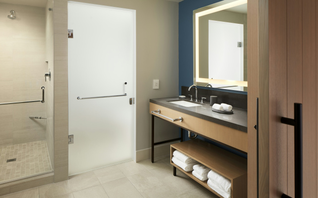 photo 4 of Loews Coral Gables Hotel