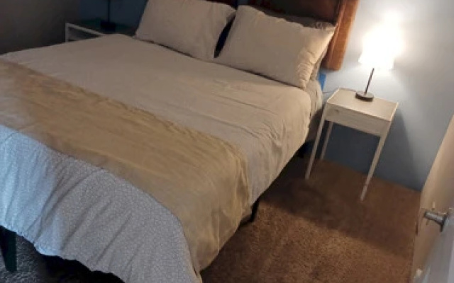 photo 3 of Loft Style Apt with Fast Wifi and Gym. 6502