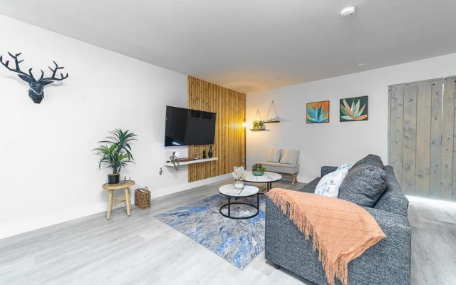 photo 2 of Lofts of Aventura