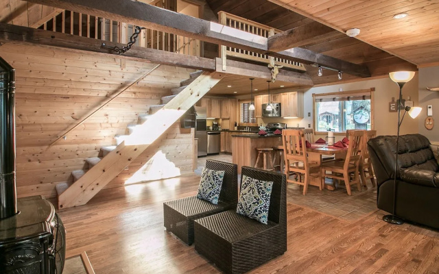 photo 2 of Log Hauler Haus Apartment 3 NW Comfy Cabins