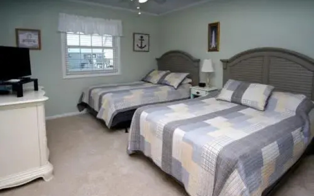 photo 3 of Lola's Beach House by RedAwning