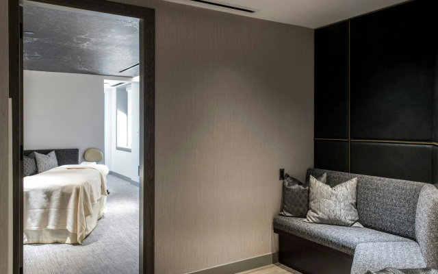 photo 5 of LondonHouse Chicago, Curio Collection by Hilton