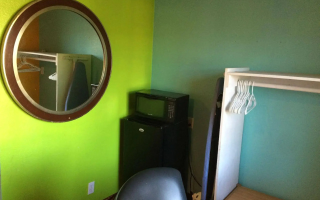 photo 4 of Long Beach Motel