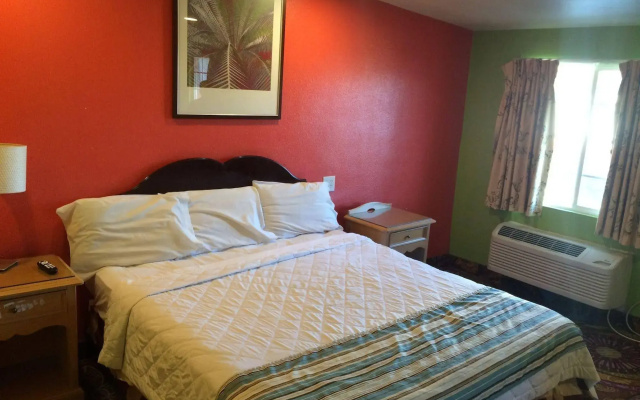 photo 5 of Long Beach Motel