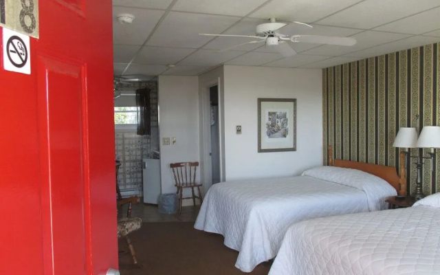 photo 4 of Long Beach Motor Inn
