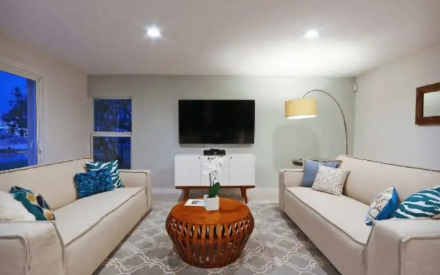 photo 3 of Longboat Key Coastal Contemporary