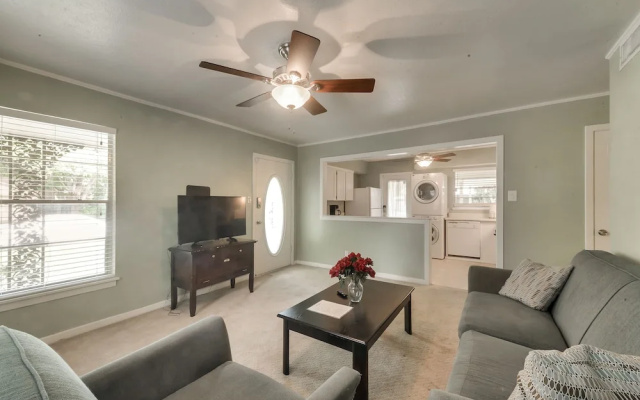 photo 5 of Longhorn Estate- 3 BD Arlington Home