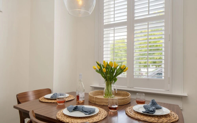 photo 4 of Longleaf by AvantStay 10mins from French Quarter in the Iconic City of Charleston