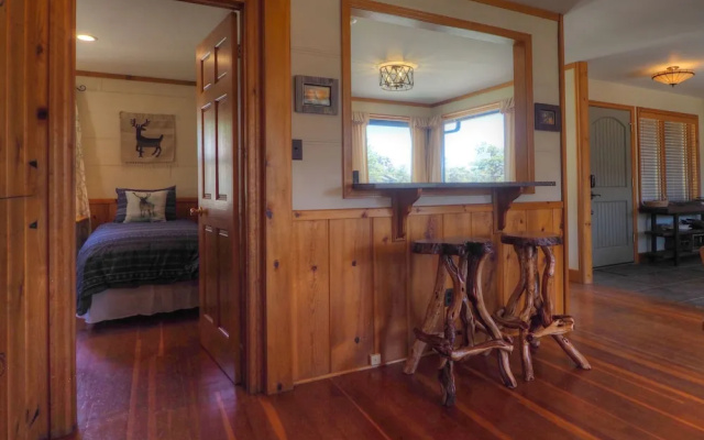 photo 3 of Longs Peak Lookout Cabin - 3 Br Cabin