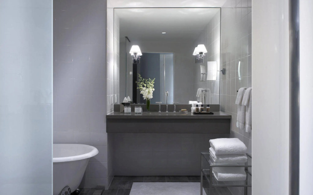 photo 3 of Archer Hotel Old Town Alexandria