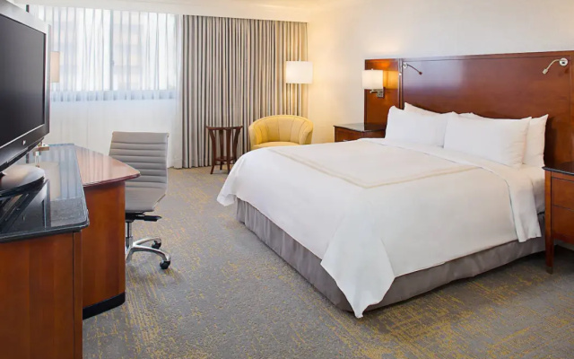 photo 2 of Los Angeles Marriott Burbank Airport