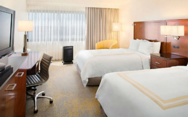 photo 4 of Los Angeles Marriott Burbank Airport