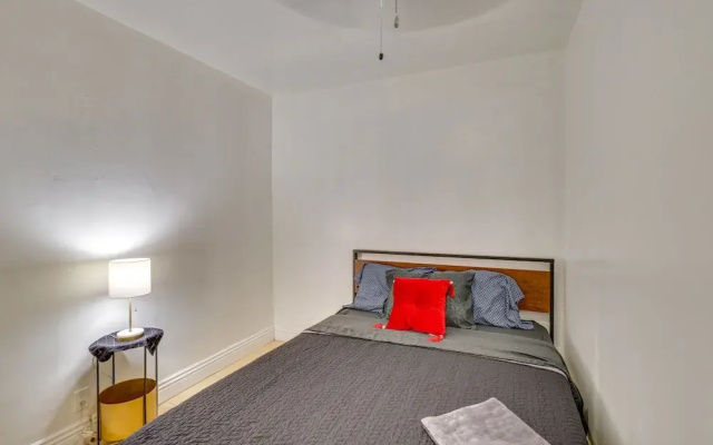 photo 4 of Los Angeles Vacation Rental: 9 Mi to Downtown!