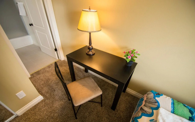 photo 4 of Los Angeles Vacation Rooms