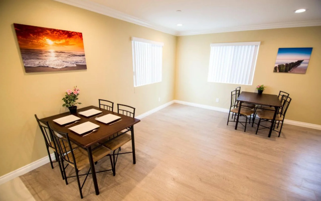 photo 5 of Los Angeles Vacation Rooms