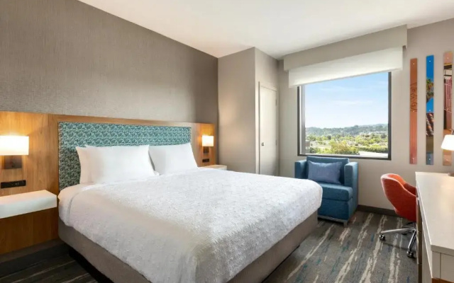 photo 4 of Hampton Inn & Suites San Mateo-San Francisco Airport