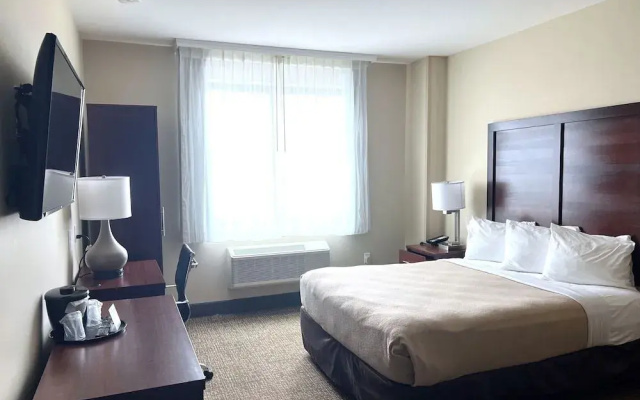 photo 4 of Lotus BLU Inn & Suites