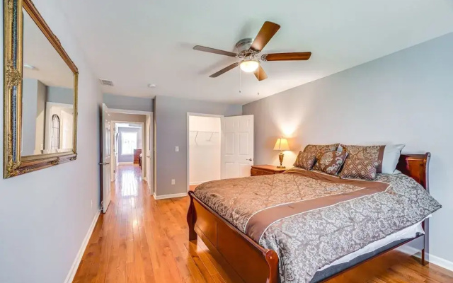 photo 3 of Louisville Retreat w/ Deck ~ 11 Mi to Downtown!