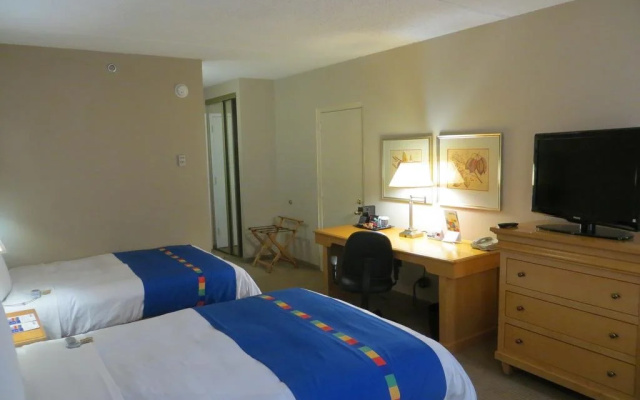 photo 2 of Love Field Hotel and Suites