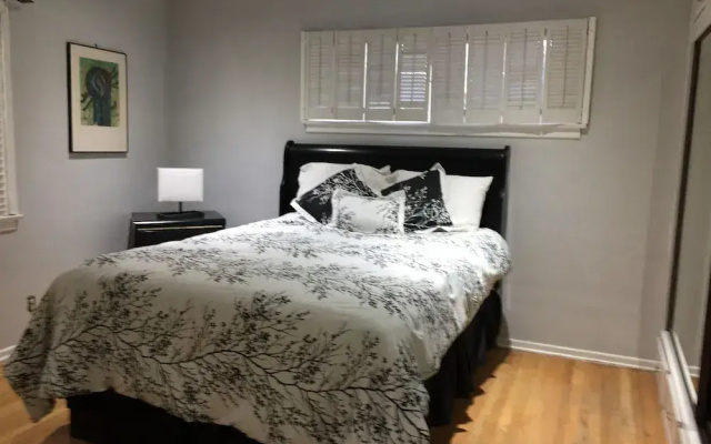 photo 5 of Lovely 2 Bedroom Home with Pool