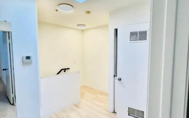 photo 5 of Lovely 2-story 2-bedroom unit with free secure parking