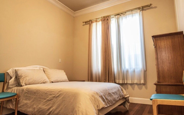 photo 5 of Lovely 2-bedroom in Cupertino