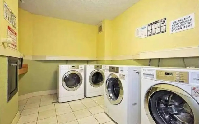 photo 2 of Lovely 2br/2 Bath Hollywood Beach!!!