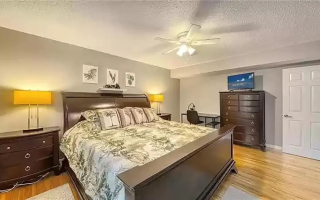 photo 5 of Lovely 3 Bedroom Condo On Golf Course