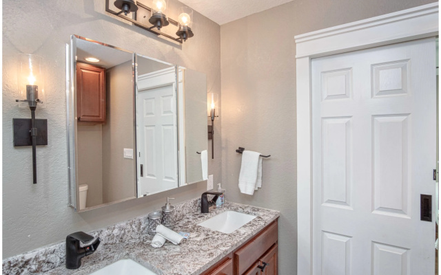 photo 5 of Lovely 3 BR Home Only 9 Minutes From Downtown