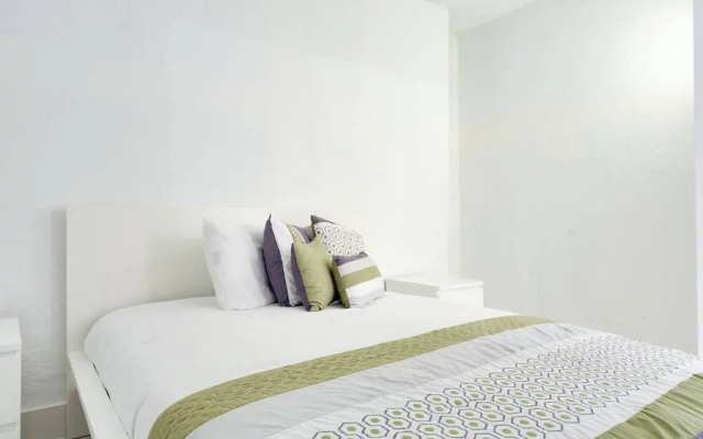 photo 3 of Lovely 3 BR unit by the beach- remodeled-STR-00604