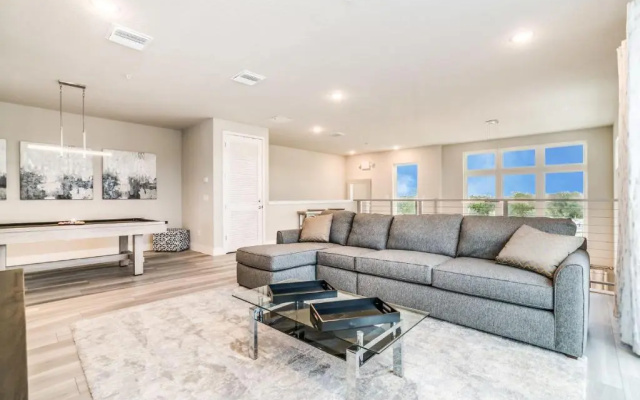 photo 3 of Lovely Condo near Disney w Hotel Amenities - 7770-26-210