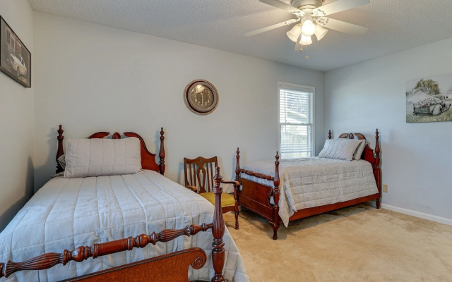 photo 3 of Lovely Decatur Home w/ Yard ~ 6 Mi to Town!