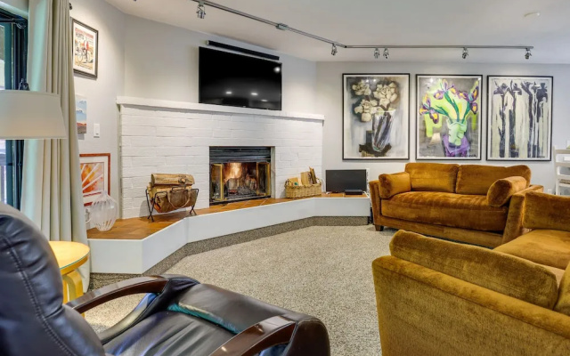 photo 2 of 1/2 Mi to Lake Dillon: Mtn-view Condo in Frisco