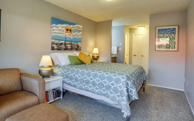 photo 5 of 1/2 Mi to Lake Dillon: Mtn-view Condo in Frisco