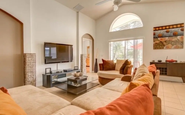 photo 4 of Lovely Lake 20 Min To Disney Large Pool! 4 Bedroom Home