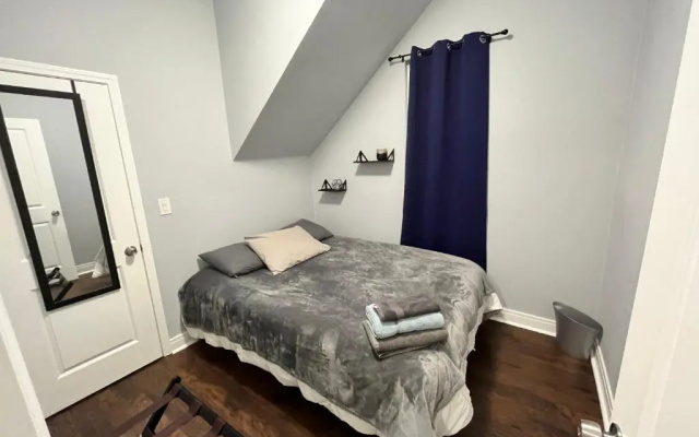 photo 5 of Lovely Logan Square 2-Bedroom in Chicago