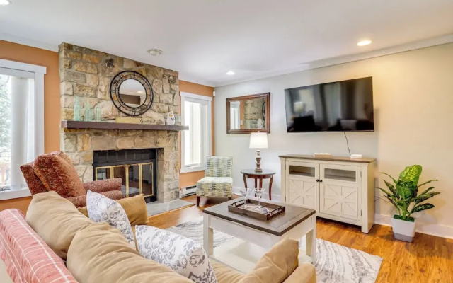 photo 3 of Hike, Golf & Explore: Pocono Pines Townhome