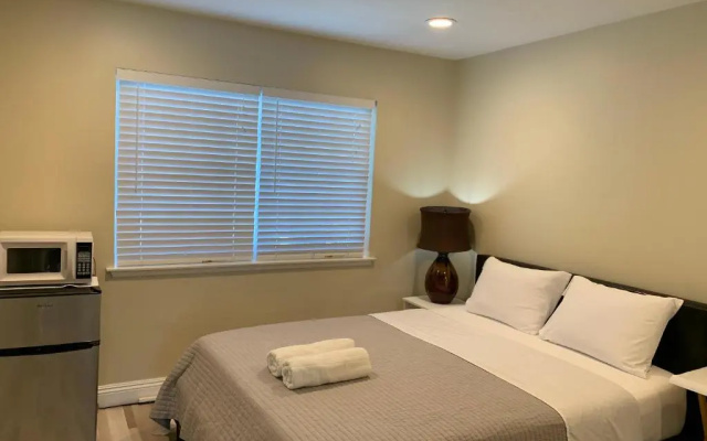 photo 5 of Lovely Room in Private House near Disneyland
