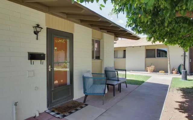 photo 2 of Walk to Papago Park: Condo w/ Community Perks!