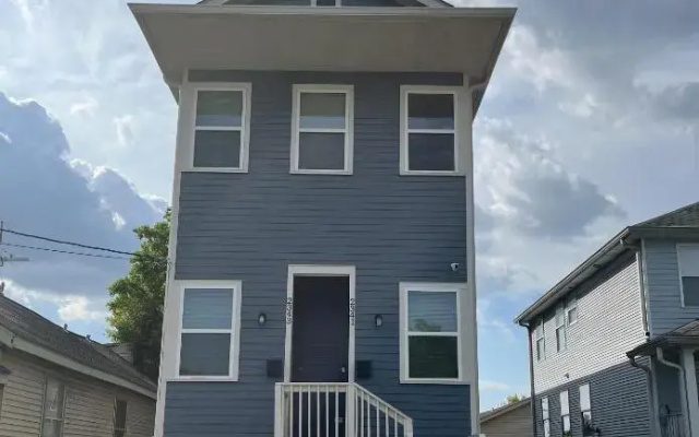 photo 2 of Lovely Uptown 3 bd Rm in the Heart of Nola