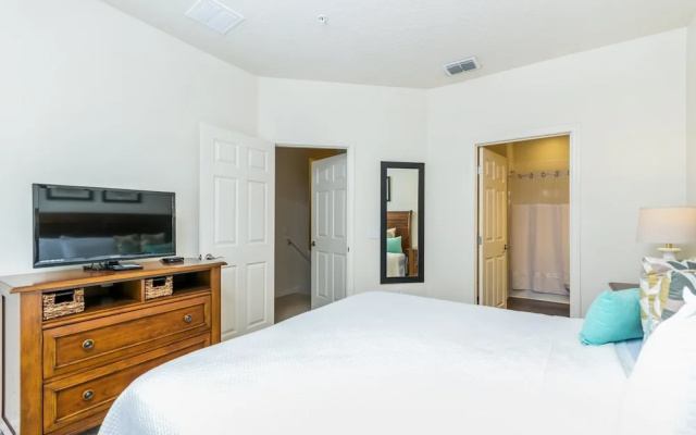 photo 2 of Lucaya Village Resort 4 Bdrm
