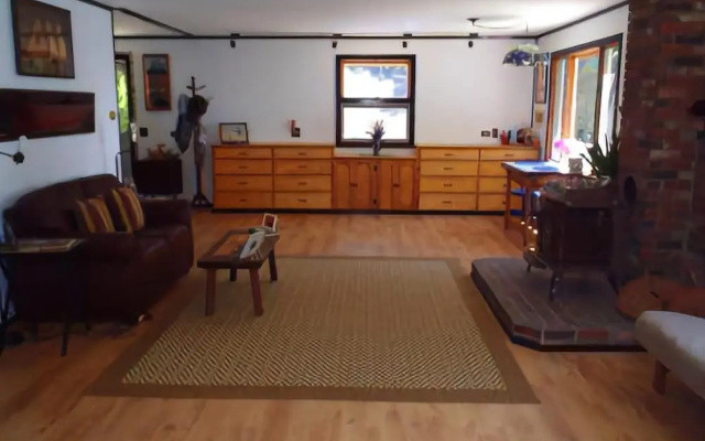 photo 2 of Lucky Stone Retreat - Two Bedroom Home