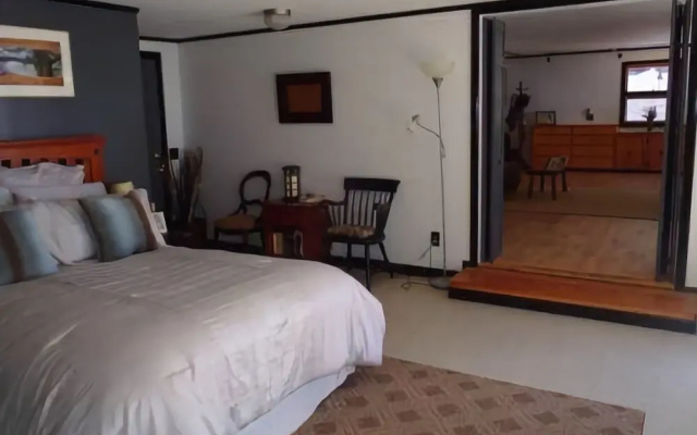 photo 3 of Lucky Stone Retreat - Two Bedroom Home