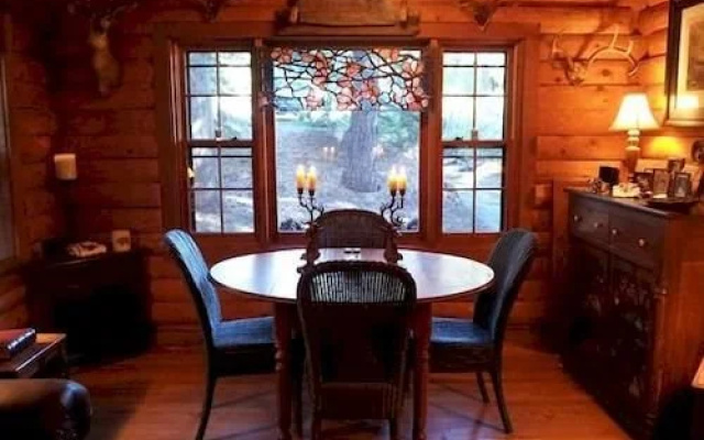 photo 2 of Lucky Tree Cabin