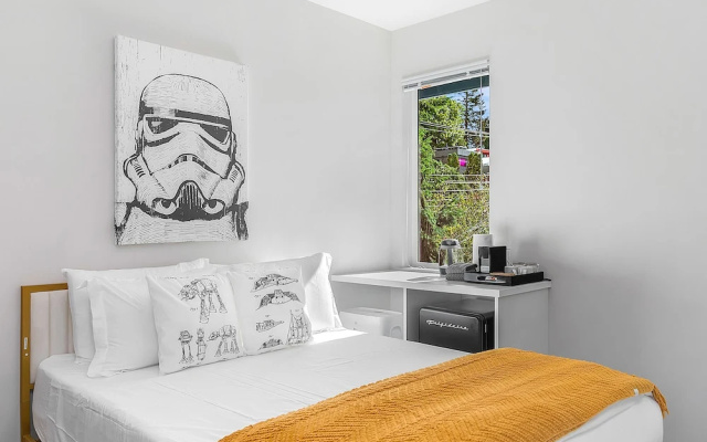 photo 2 of Luke's Jedi Meditation Chamber