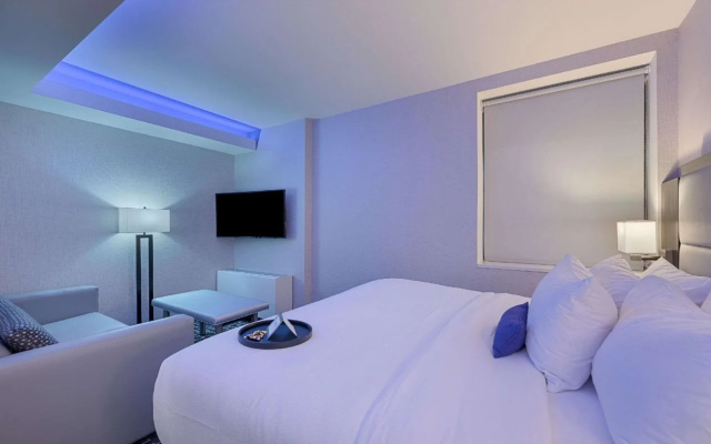 photo 4 of luMINN Hotel Minneapolis, An Ascend Hotel Collection Member