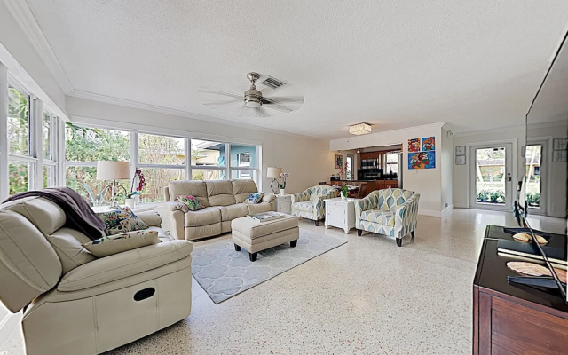 photo 3 of Lush Tropical W/ Private Pool - Near Beach 3 Bedroom Home