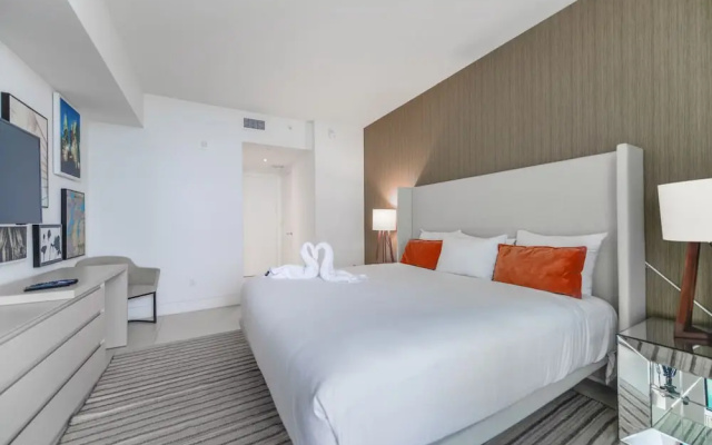 photo 3 of Luxury Beachfront Condo