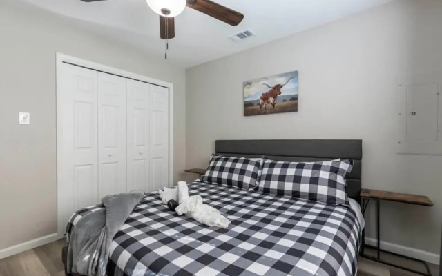 photo 4 of Lux Modern Getaway AT T Stadium Views King Bed