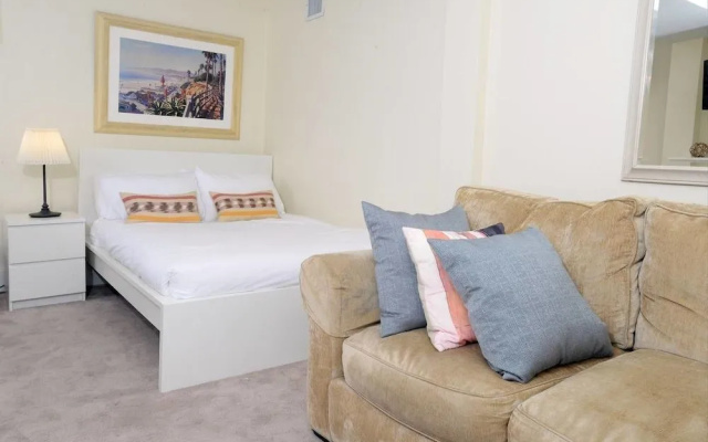 photo 2 of LUX Suites in the Heart of Santa Monica